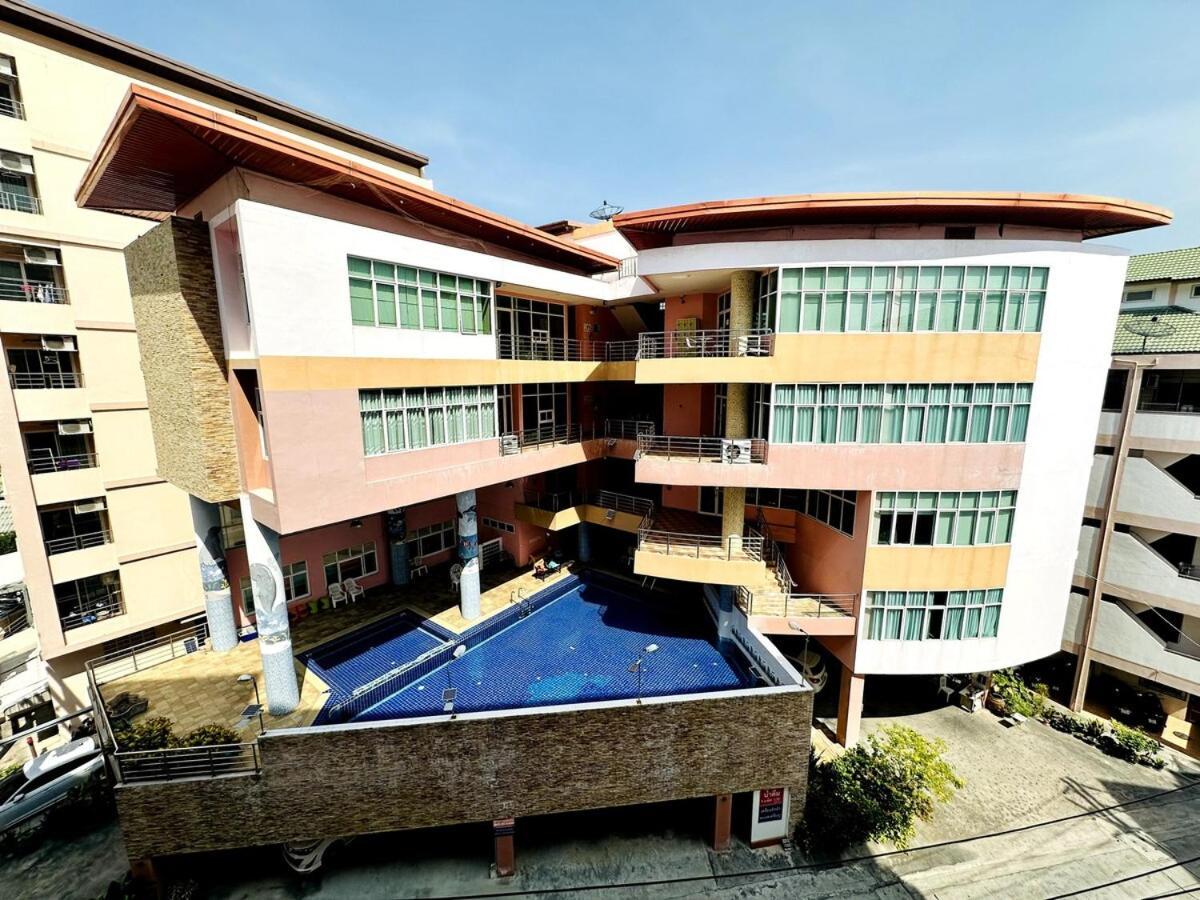 Ban Rong KhoeiWisdom Burg Bangsaen, Pool, Gym公寓式酒店 外观 照片