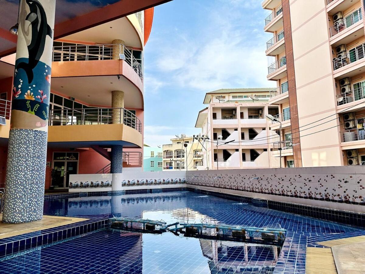 Ban Rong KhoeiWisdom Burg Bangsaen, Pool, Gym公寓式酒店 外观 照片