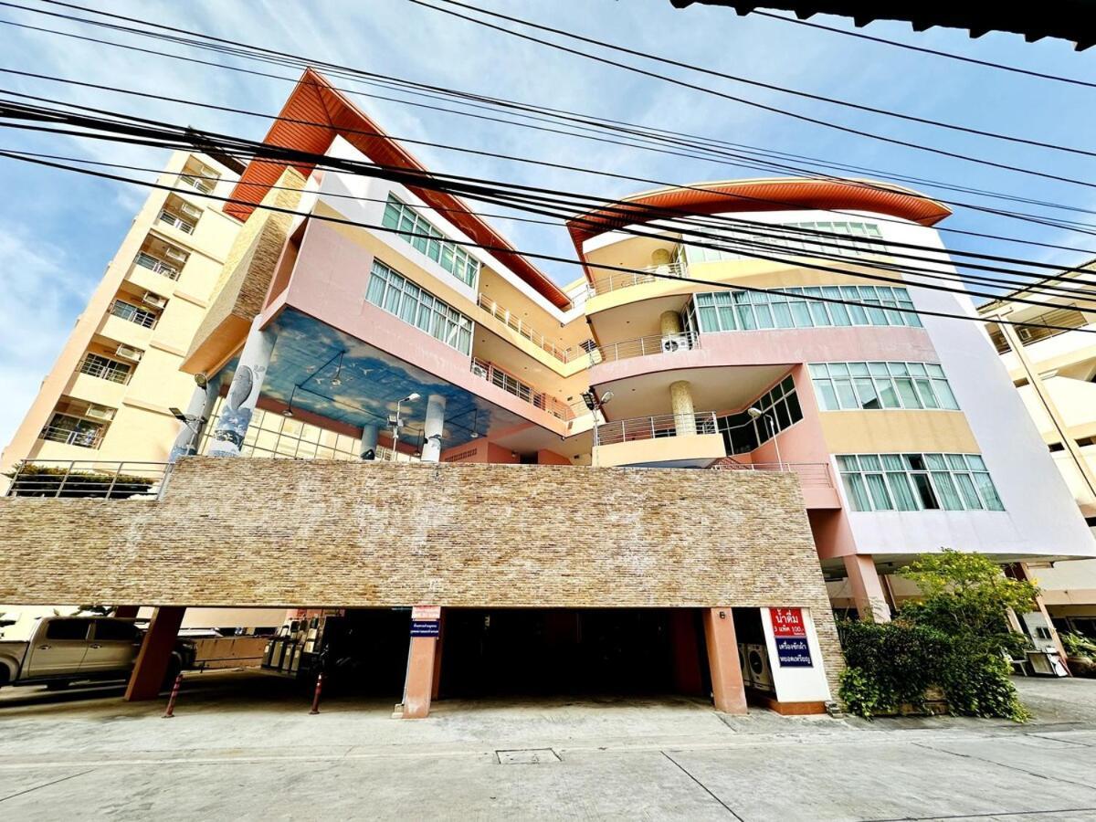 Ban Rong KhoeiWisdom Burg Bangsaen, Pool, Gym公寓式酒店 外观 照片