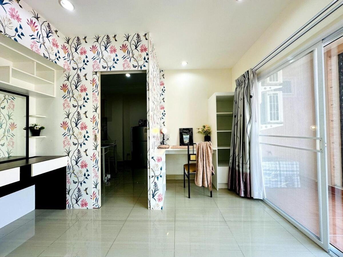 Ban Rong KhoeiWisdom Burg Bangsaen, Pool, Gym公寓式酒店 外观 照片
