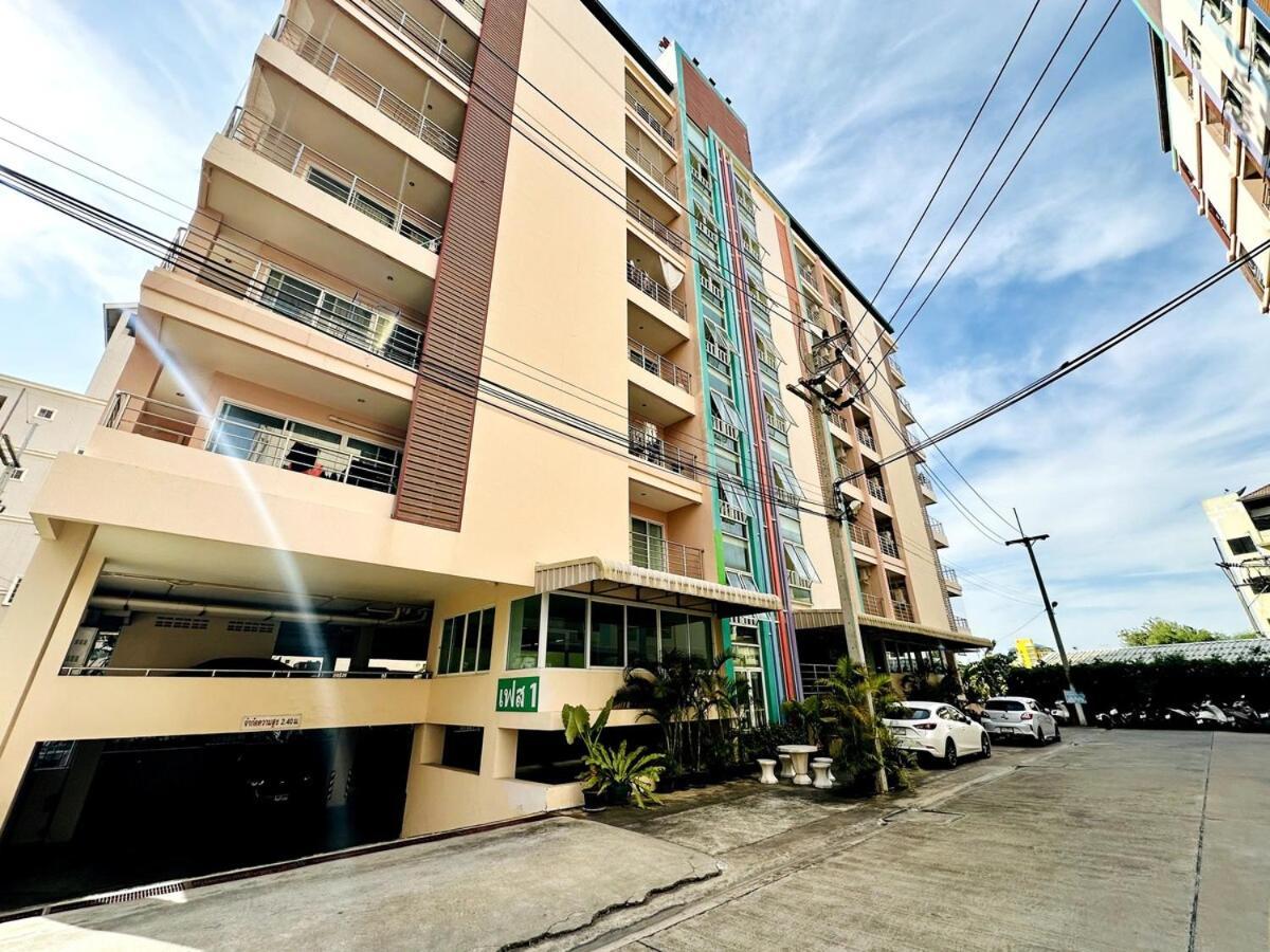 Ban Rong KhoeiWisdom Burg Bangsaen, Pool, Gym公寓式酒店 外观 照片