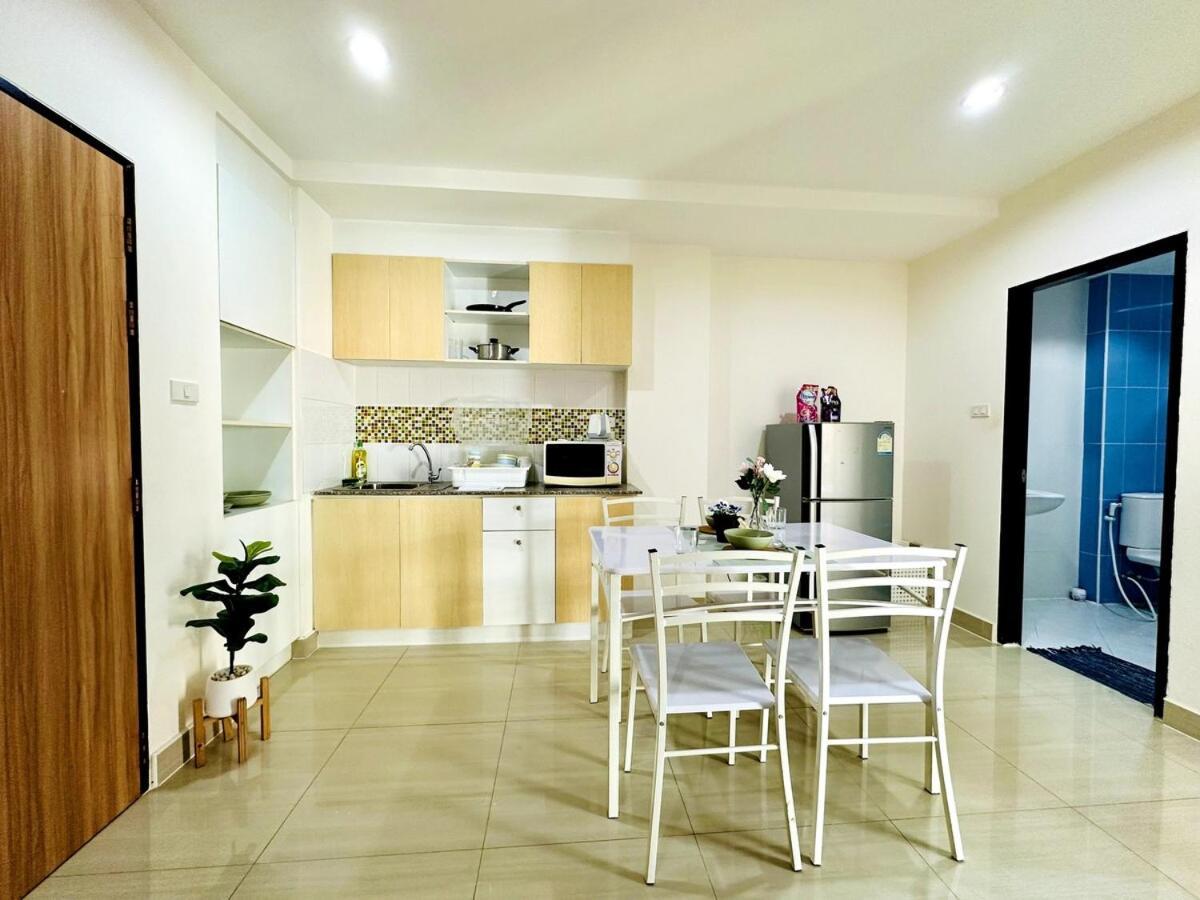 Ban Rong KhoeiWisdom Burg Bangsaen, Pool, Gym公寓式酒店 外观 照片