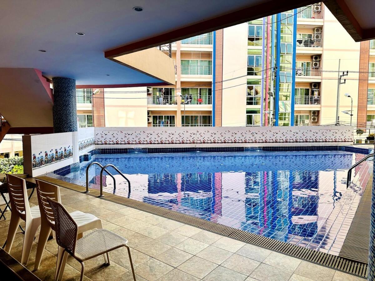Ban Rong KhoeiWisdom Burg Bangsaen, Pool, Gym公寓式酒店 外观 照片