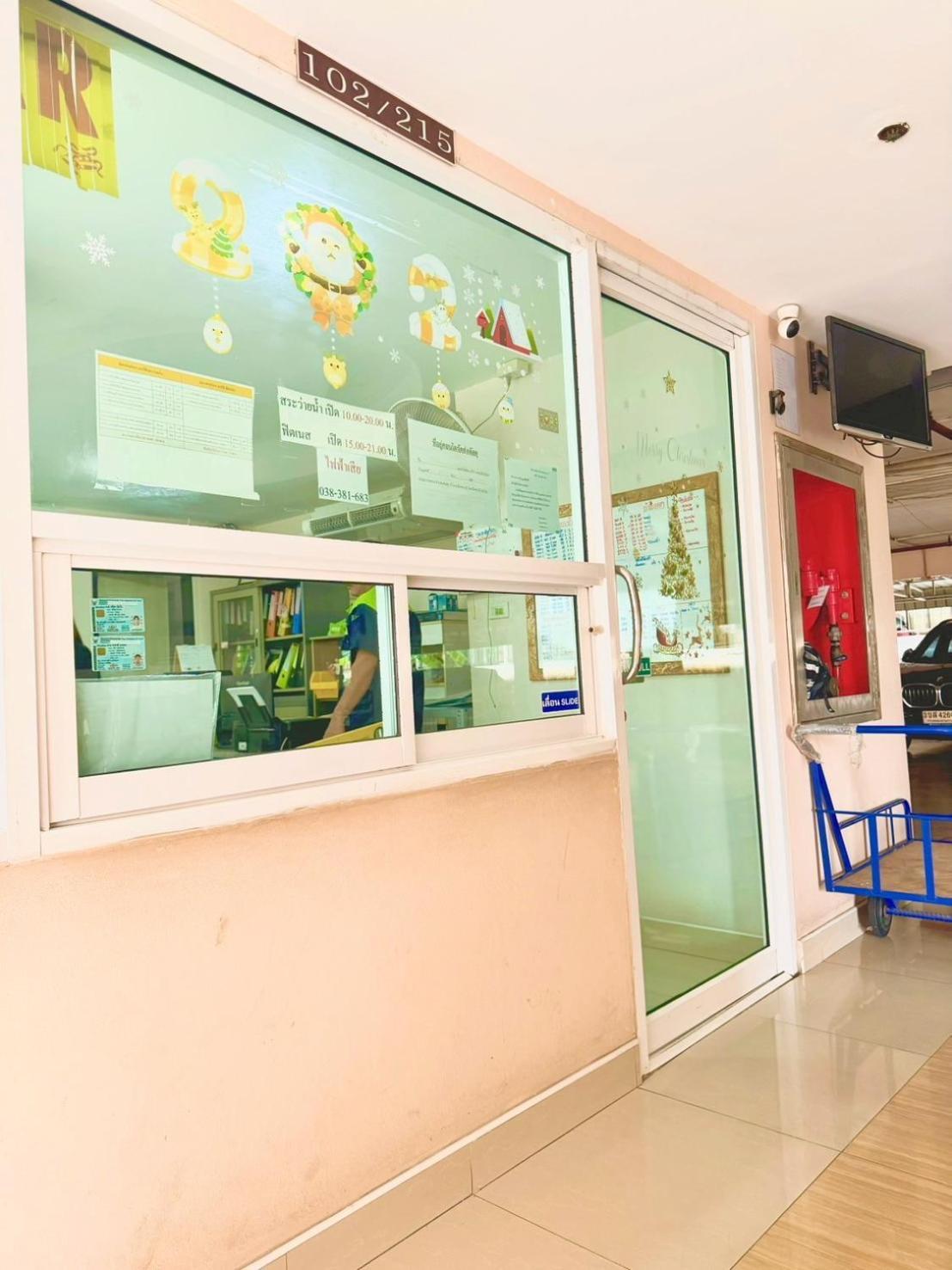 Ban Rong KhoeiWisdom Burg Bangsaen, Pool, Gym公寓式酒店 外观 照片